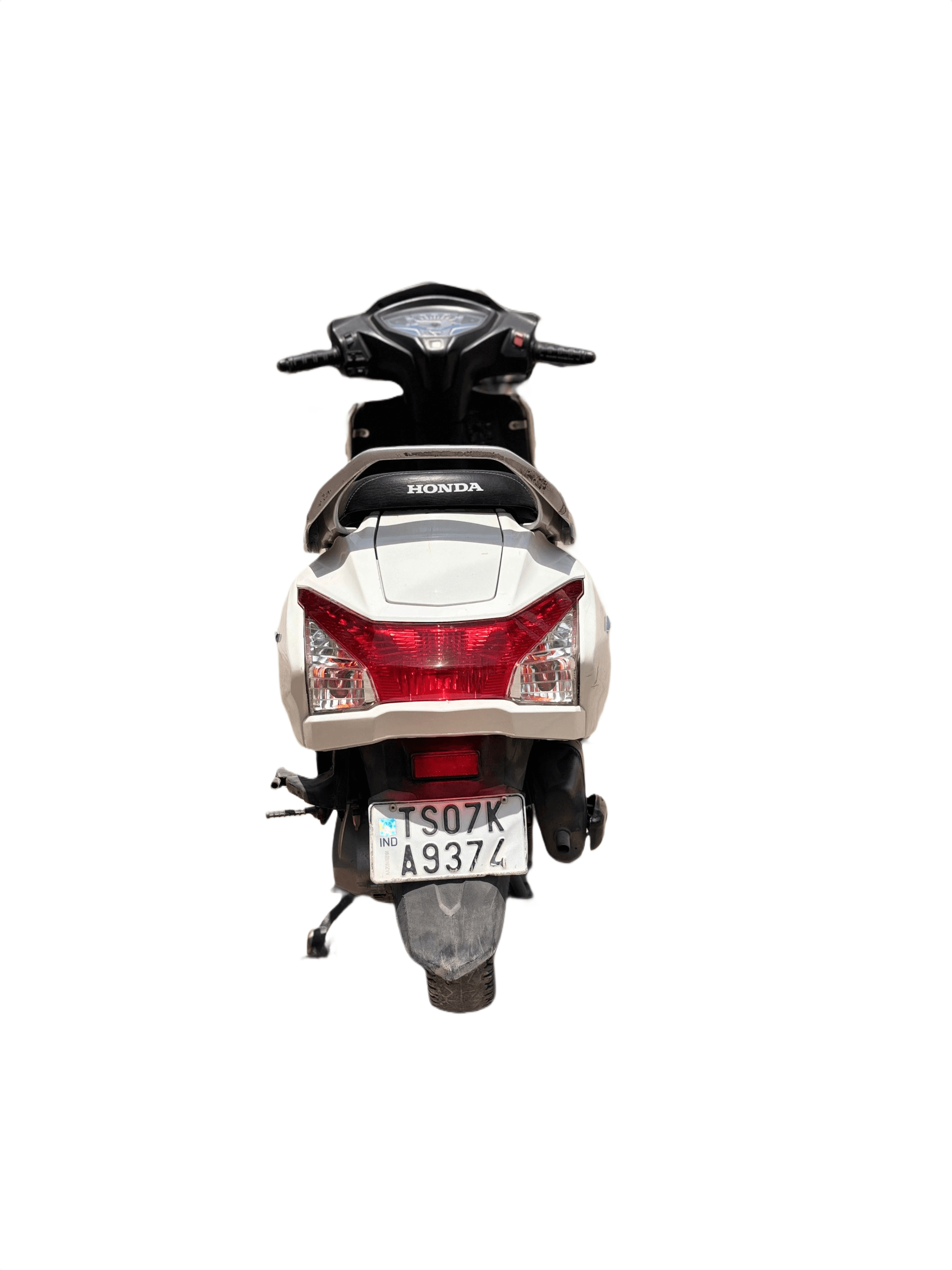 Thumbnail 3 of Activa